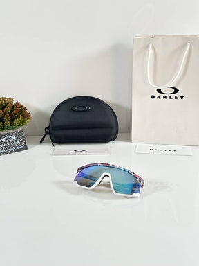Oakley 9280 White Aqua