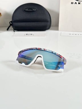 Oakley 9280 White Aqua