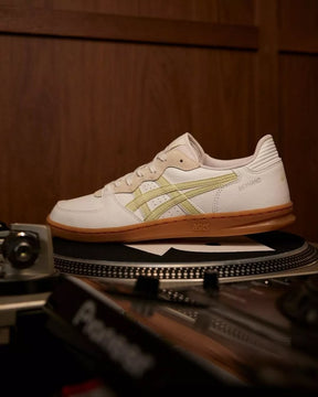 Asic.s Skyhand OG Oyster White