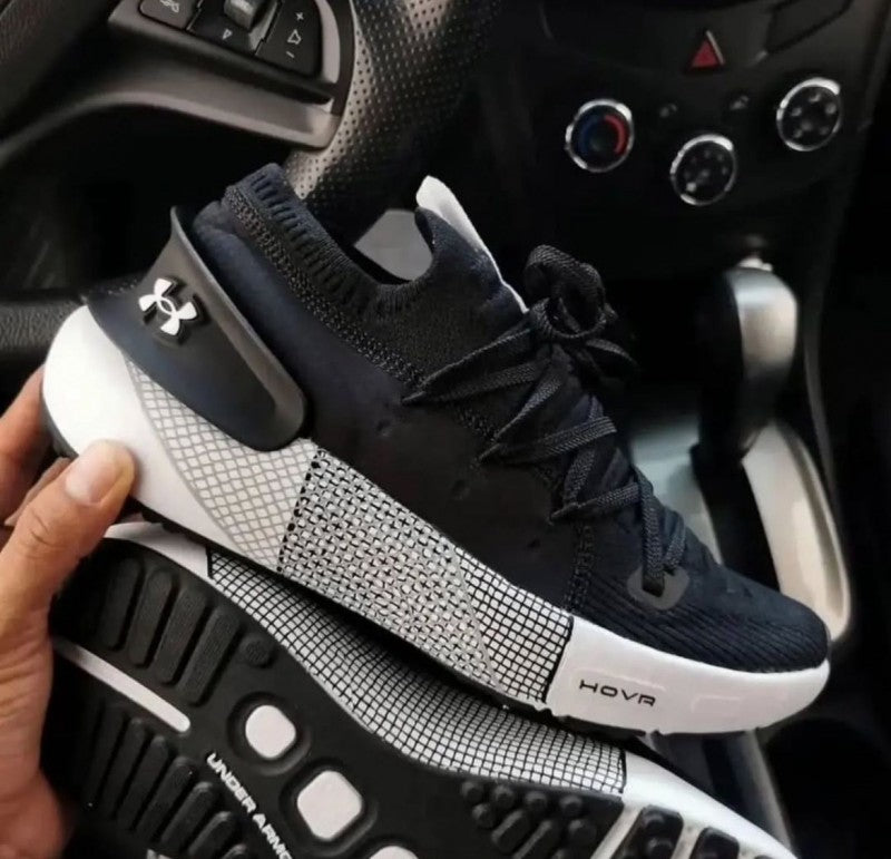 Underr armour hovr phantom 3