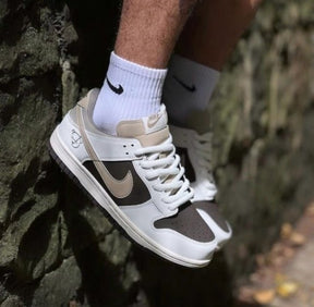 Nikee Otomo Katsuhiro X SB Dunk Low Dark Brown For Men s