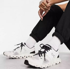 On Running Cloud x 4 Training White