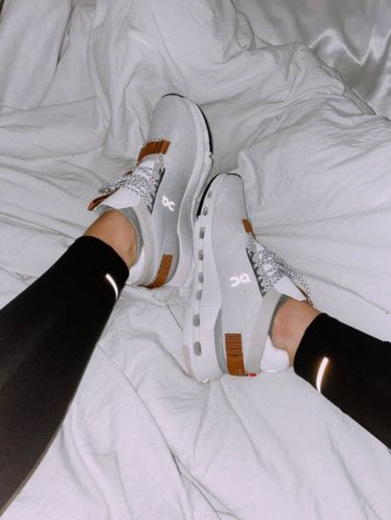 On Running Cloudnova 5 White Pearl