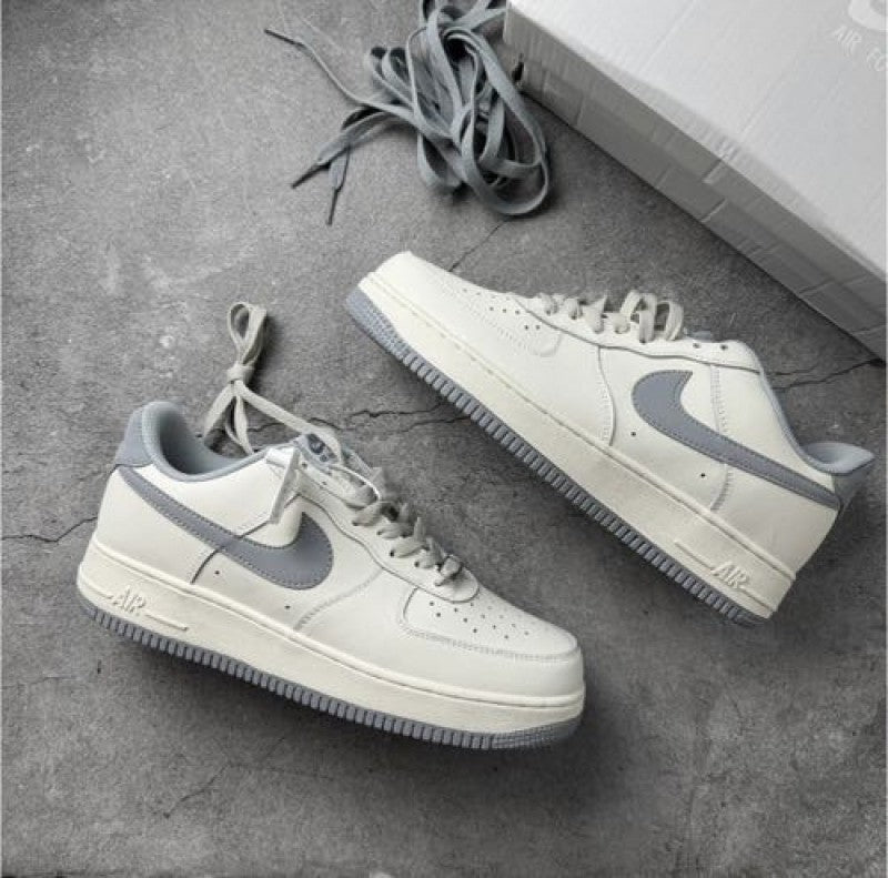 Airforce 1 low white grey sail