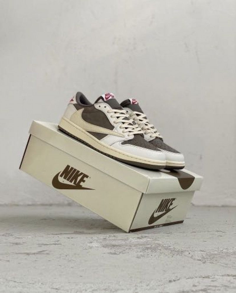 NIK.EE Air JORDAN 1 LOW X TRAVIS SCOTT REVERSE MOCHA SEMI UA