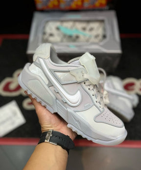 nikkee x RTFKT dunk low genesis ghost edition