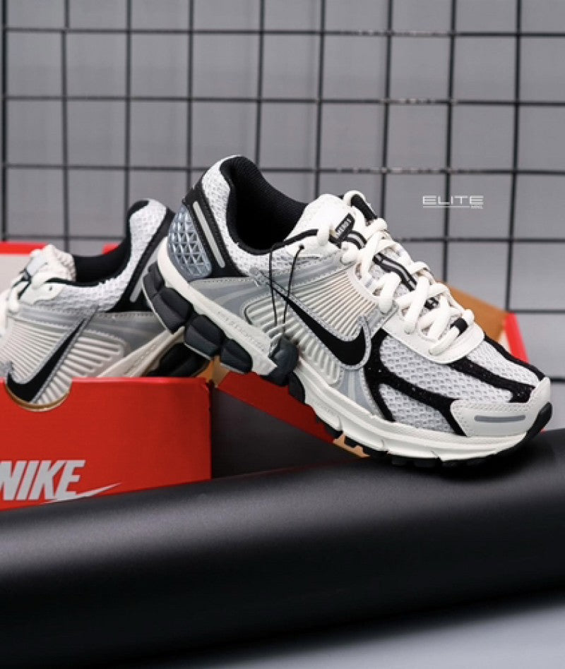 .nike vomero 5 mettalic black