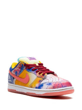 Nik.e SB Dunk Low Friends Family