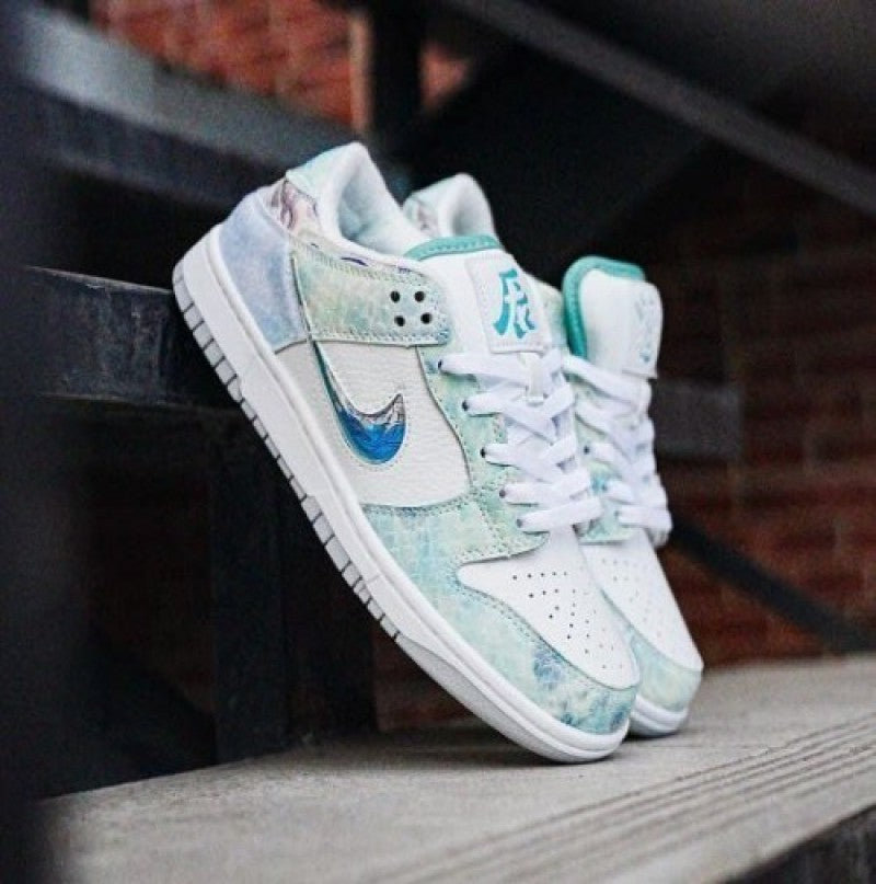 E sb dunk low year of the dragon steam puppet with og open box
