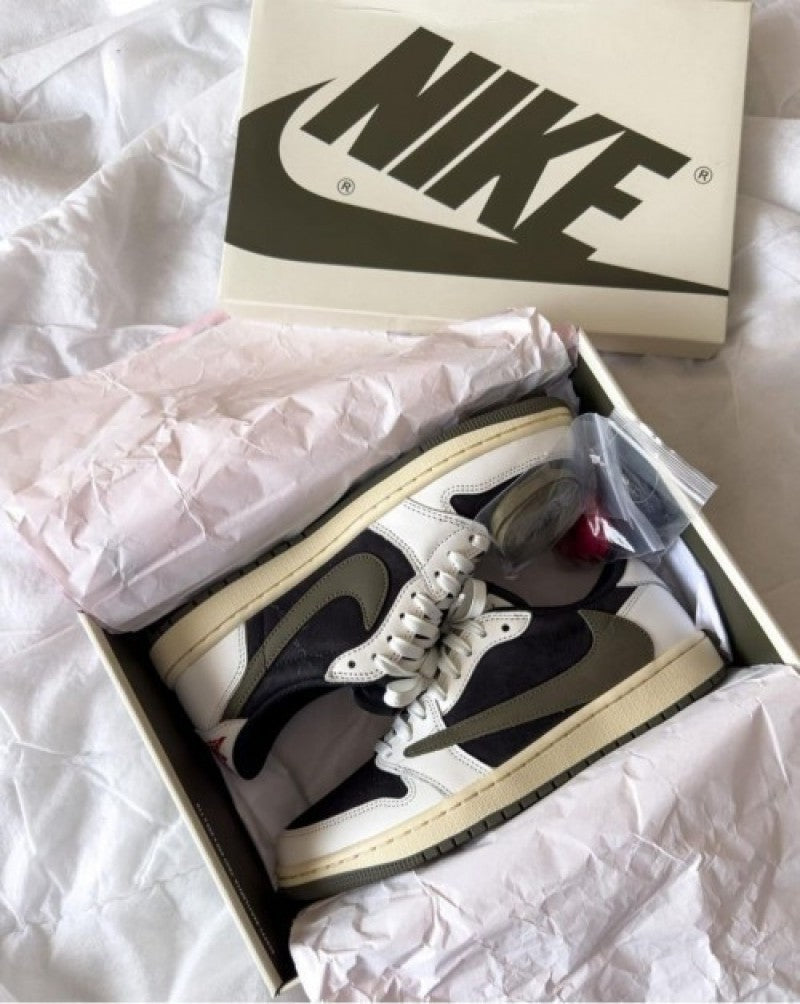 Air jordan retro 1 low travis scott olive semi ua