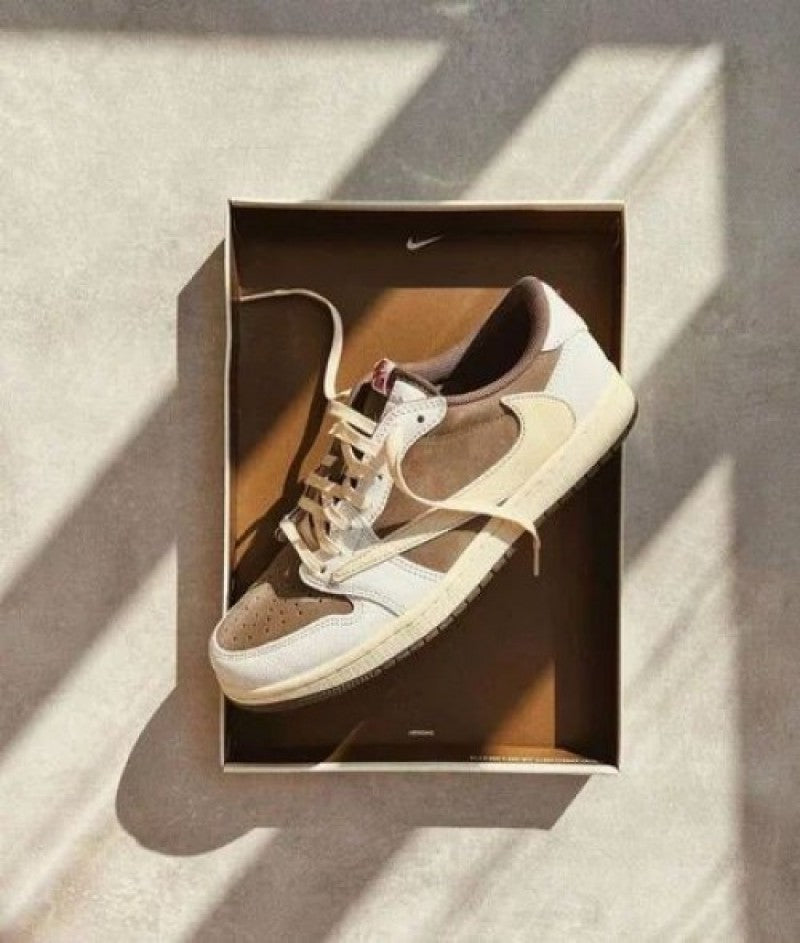 Air JORDAN LOW 1 TRAVIS MOCHA SEMI UA