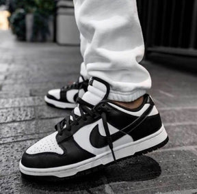 sb dunk low panda with original box extra lace fix