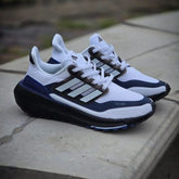 S ultraboost cold rdy white blue