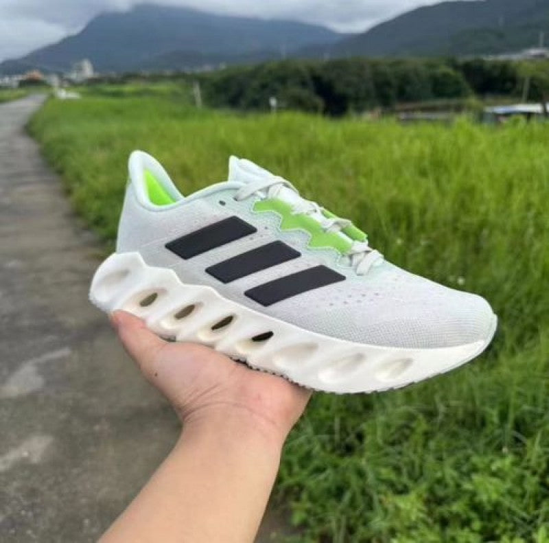 adida s Switch Fwd 2 All Green Running shoes