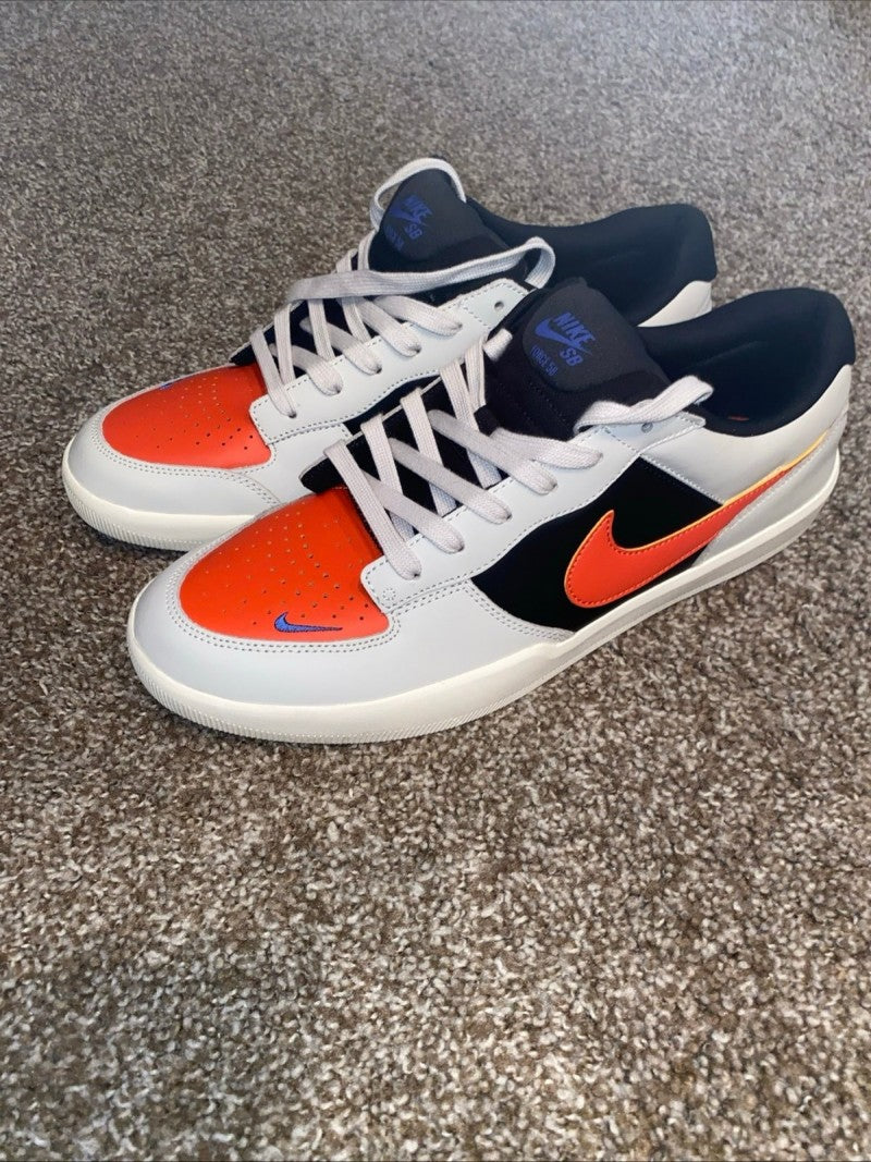 Nik.e SB Force 58 Premium Light Bone Cosmic Clay Black