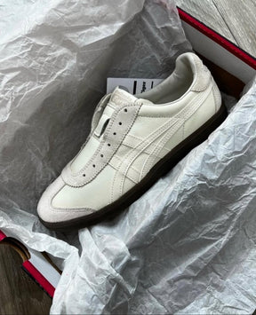Onitsuka Tiger Tokuten Slip On Biege Brown 157