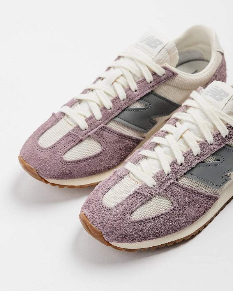New Balance 471 Linen Ice Wine 183