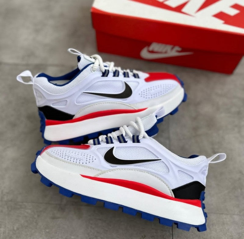 Nik.e Bailelli White Red 255