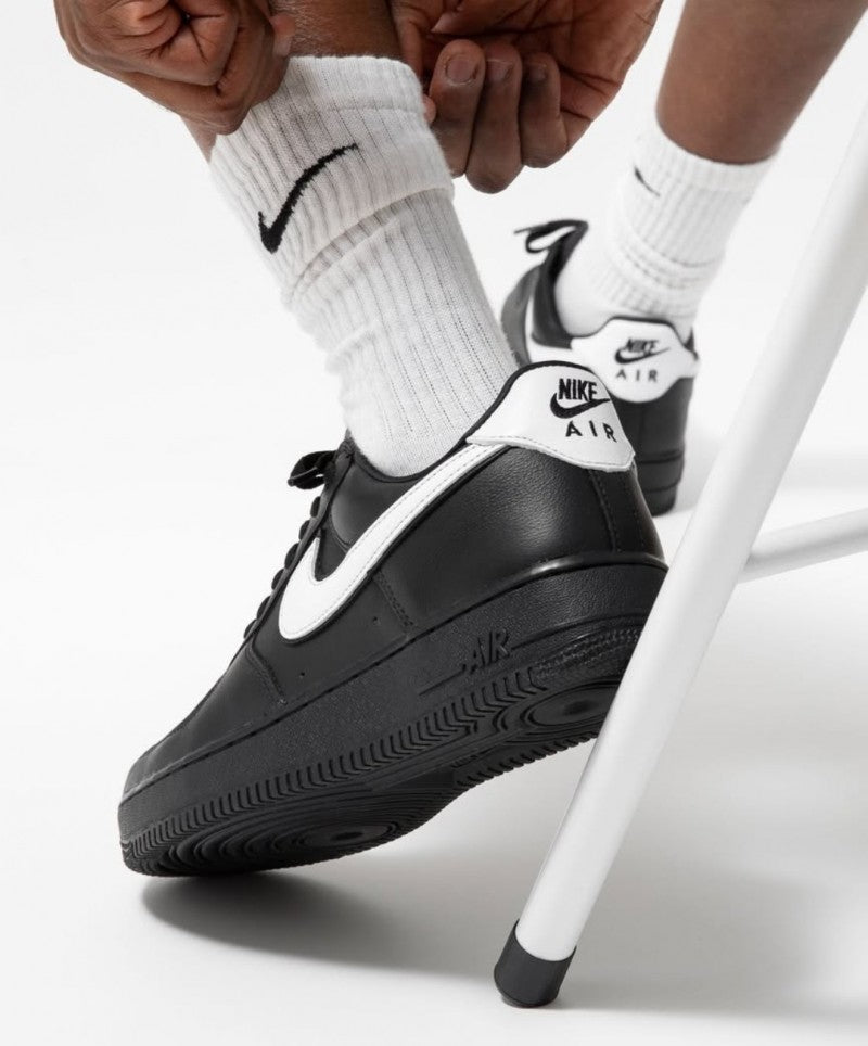 Nike Airforce 1 Low Retro Black White Black 712