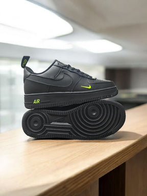 Nik ee Airforce 1 low 07 Black Volt 155