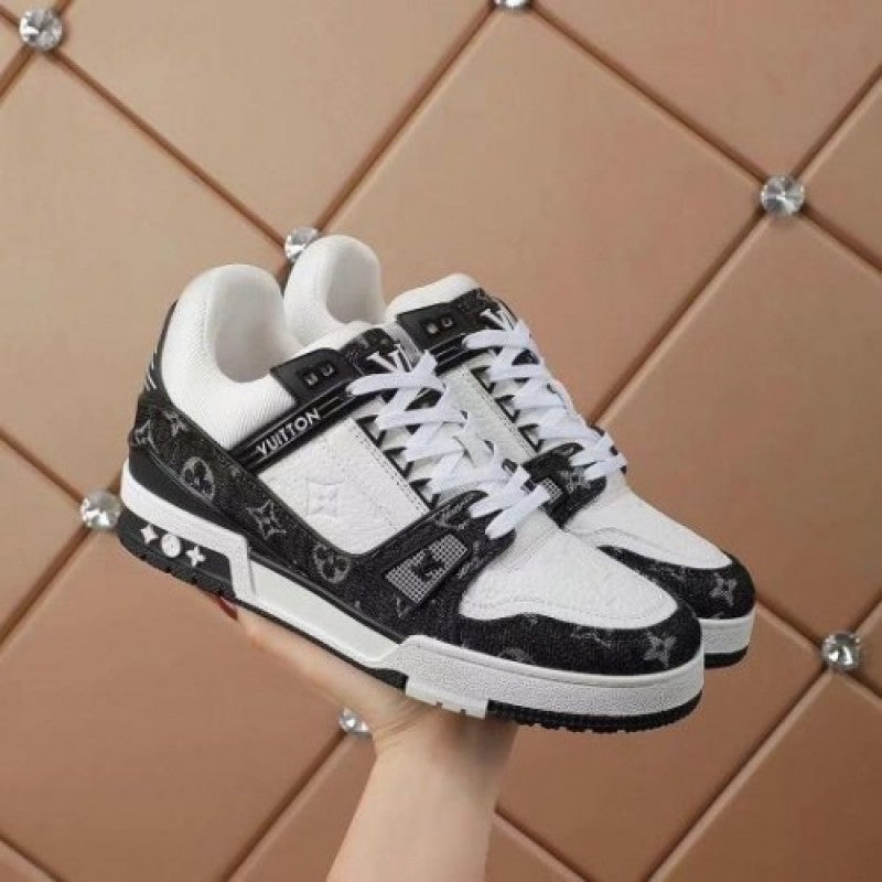 Loui s Vuitton LV Trainer White Black With Accessories 147