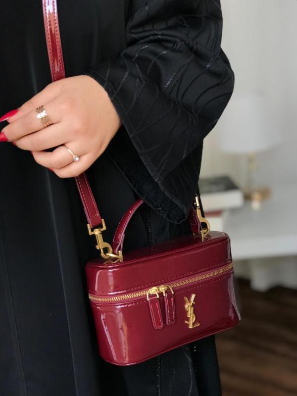 Ysl Saint Laurent Burgundy Gaby Patent Leather Vanity Bag With OG Box & Dust Bag 77106 Mirror Burgundy