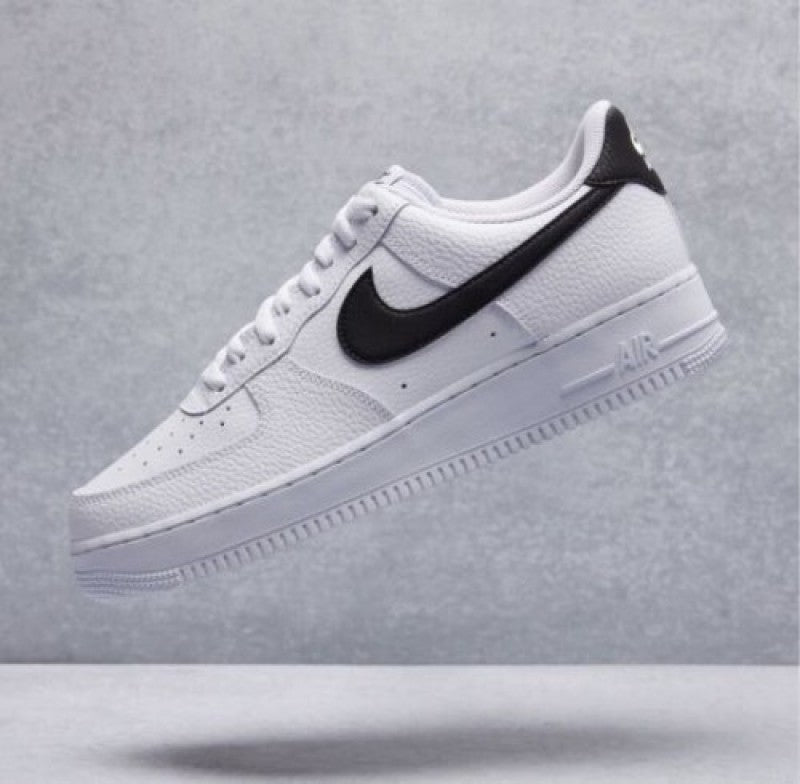 Airforce 1 low white black swoosh