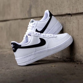 Airforce 1 low white black swoosh