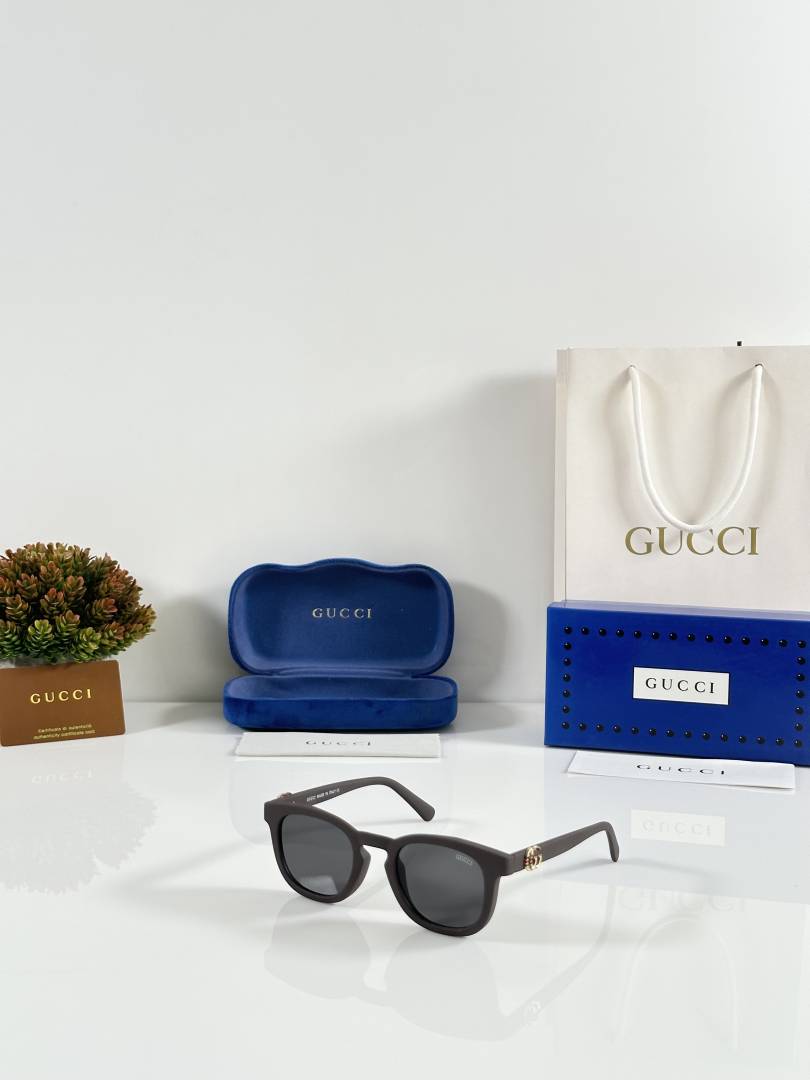 Gucci 88083 Brown Black