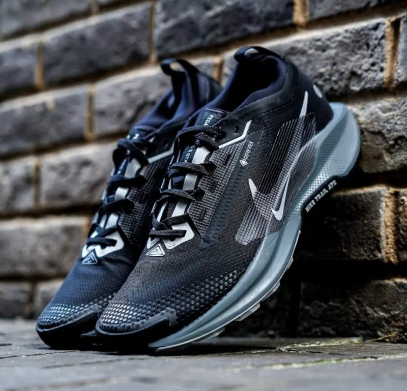 Nikee Pegasus Trail 5 Black Wolf Grey