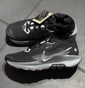 Nikee Pegasus Trail 5 Black Wolf Grey