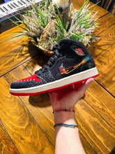 Nik.e Air Jorda.n 1 Mid Siempre Familia