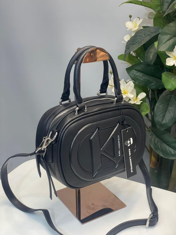 Karl lagerfeld textured detailed top handle bag with dust bag(k670 black)