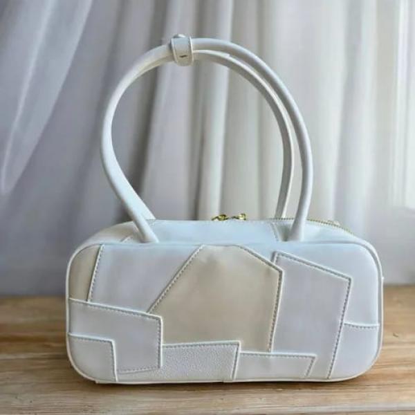 Miu Miu Versatile Long Handle White Leather Shoulder Bag With Dust Bag 502 White