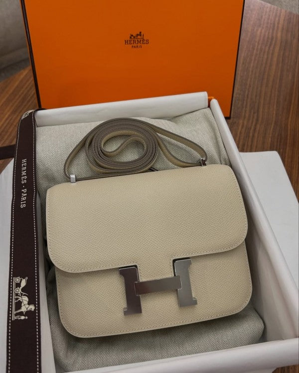 Hermes  Constance  Slim  Epsom  Vert  With  OG  Box  &  Dust  Bag  (KG 19  Apricot)