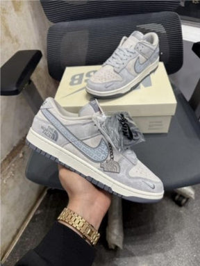 nikee Sb dunk low x NORTH FACE