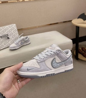 nikee Sb dunk low x NORTH FACE
