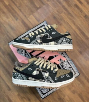 E sb dunk x travis scott bandana with og box semi ua