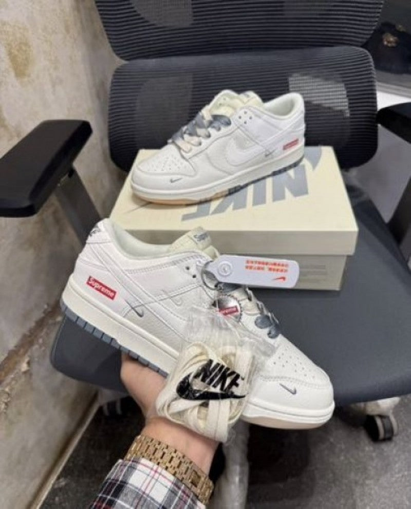 Supreme X Nikee Dunk Low Made By Ideas