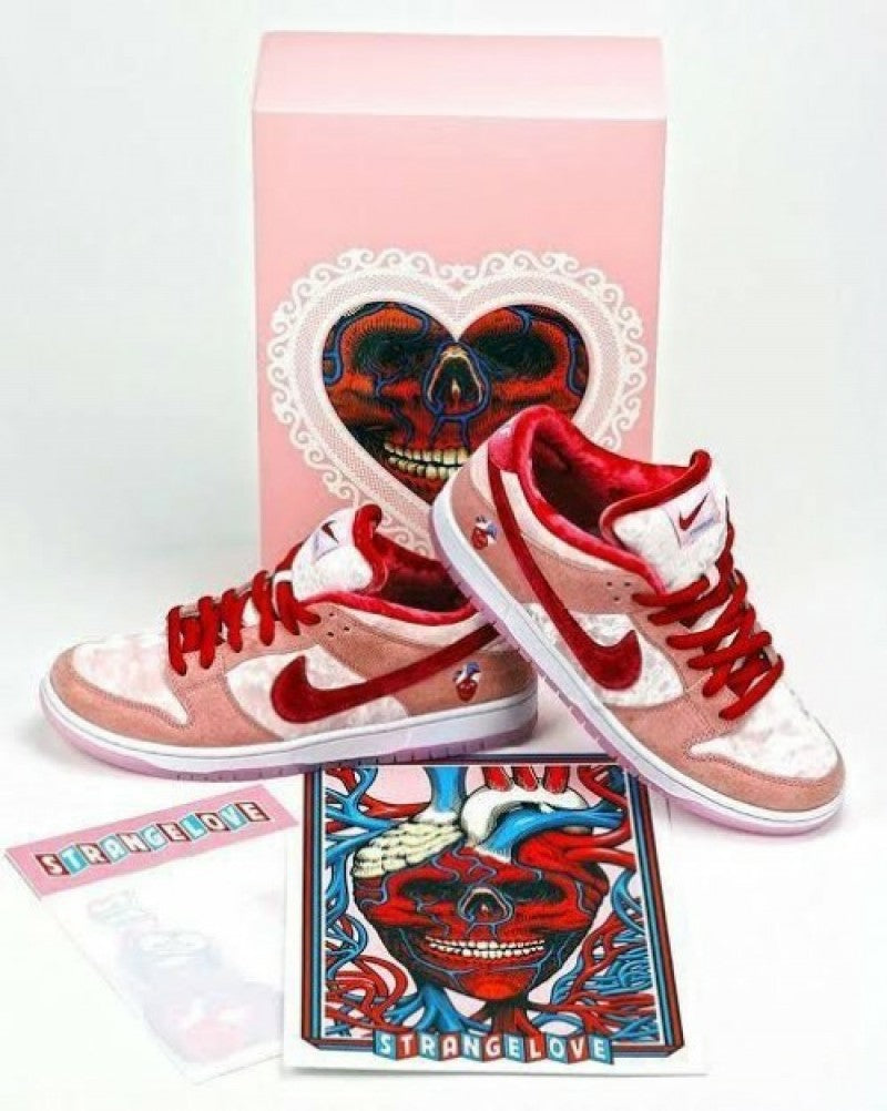 nikee sb dunk low strangelove semi ua with og box packaging and outer