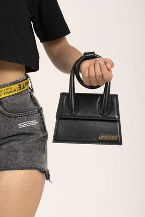 Jacquemus Le Chiquito Noeud Bag With OG Box Dust Bag & Extra Sling Belt (Black   665)