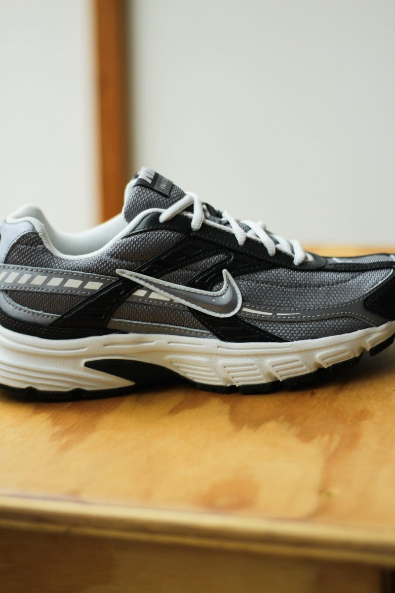 Nikee Initiator Anthracite Smoke Grey