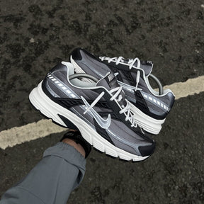 Nikee Initiator Anthracite Smoke Grey