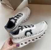 ON CLOUD MONSTER WHITE