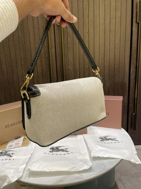 burberr  y vintage logo shoulder bag with box 387