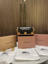 burberr  y vintage logo shoulder bag with box 386