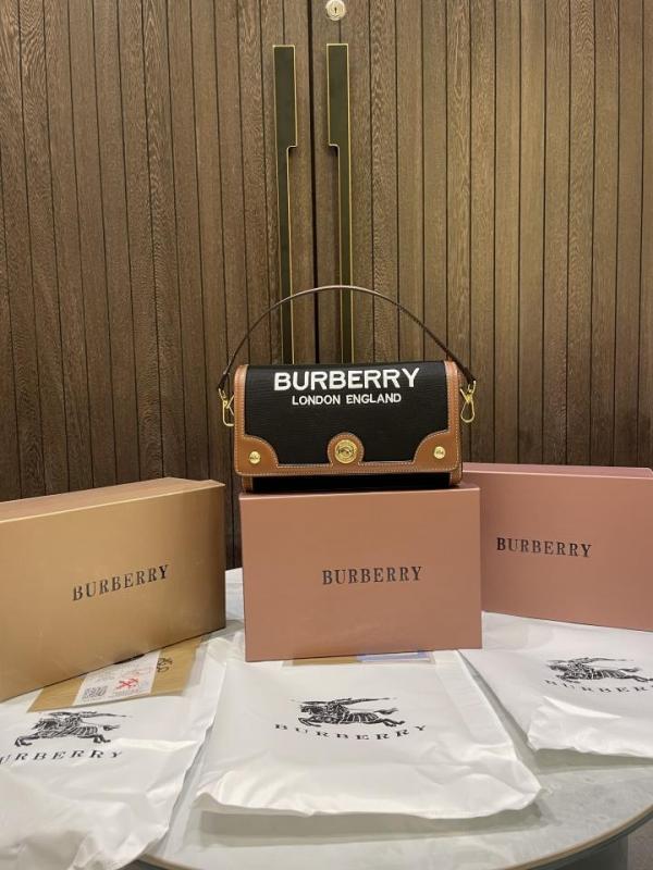 burberr  y vintage logo shoulder bag with box 386