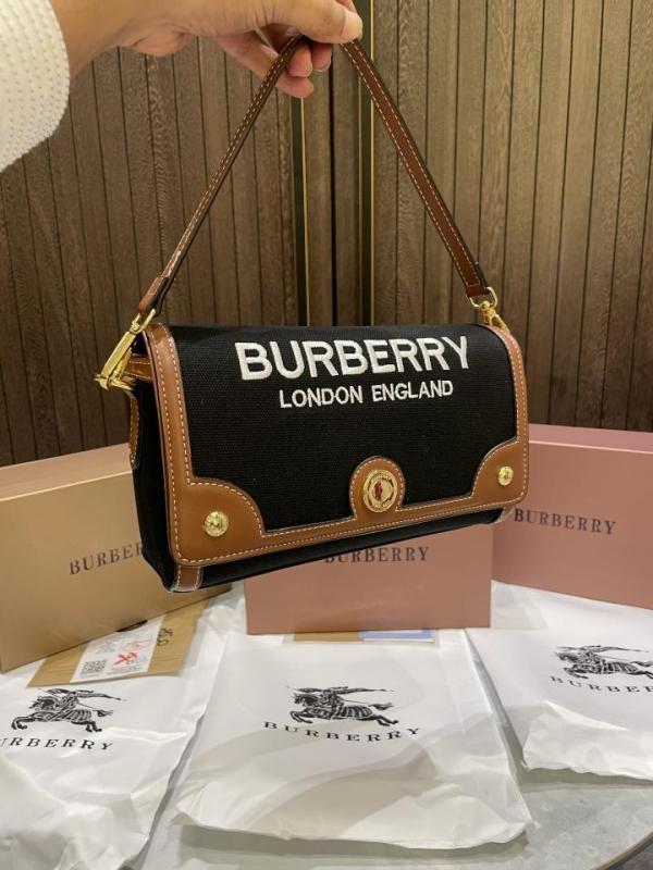burberr  y vintage logo shoulder bag with box 386