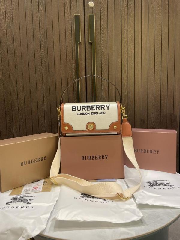 burberr  y vintage logo shoulder bag with box 388