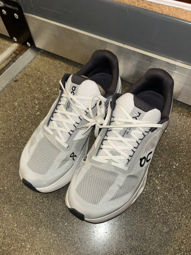 ON Cloudsurfer Next Glacier White